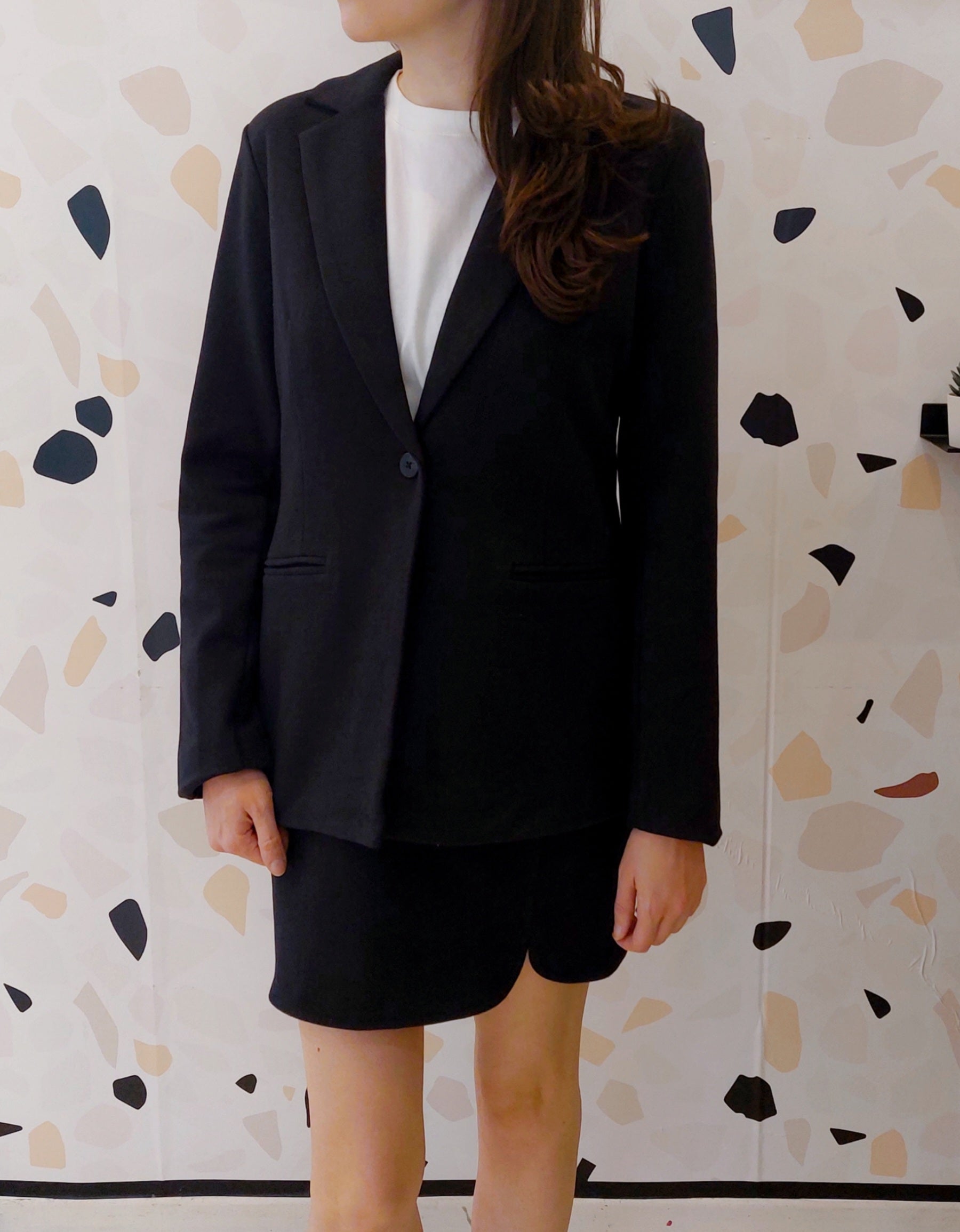 GIACCA NERA ELEGANTE
