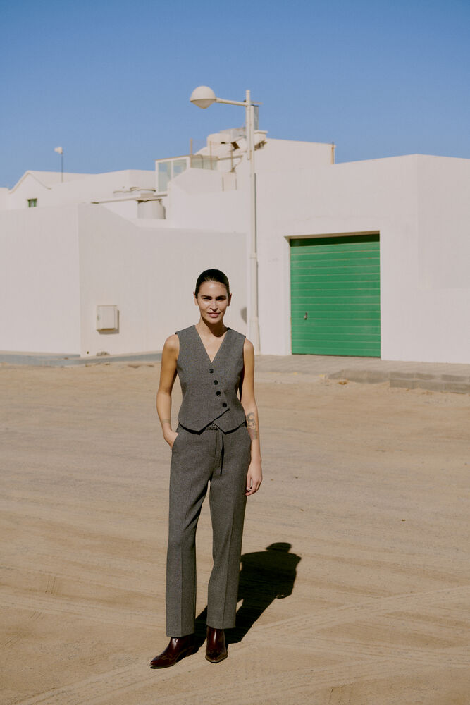 PANTALON GRIGI A VITA ALTA