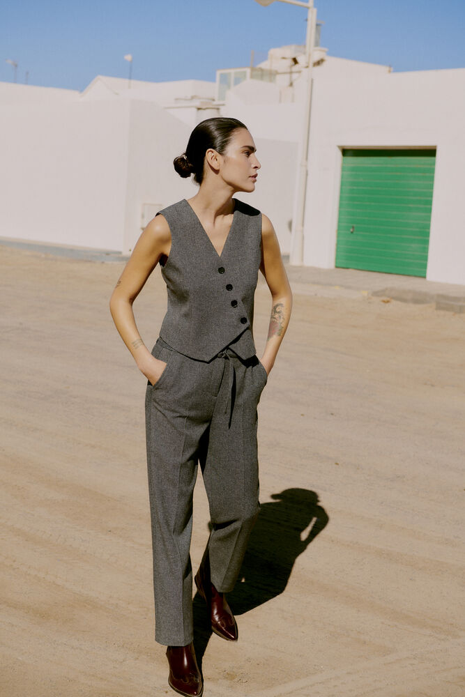 PANTALON GRIGI A VITA ALTA