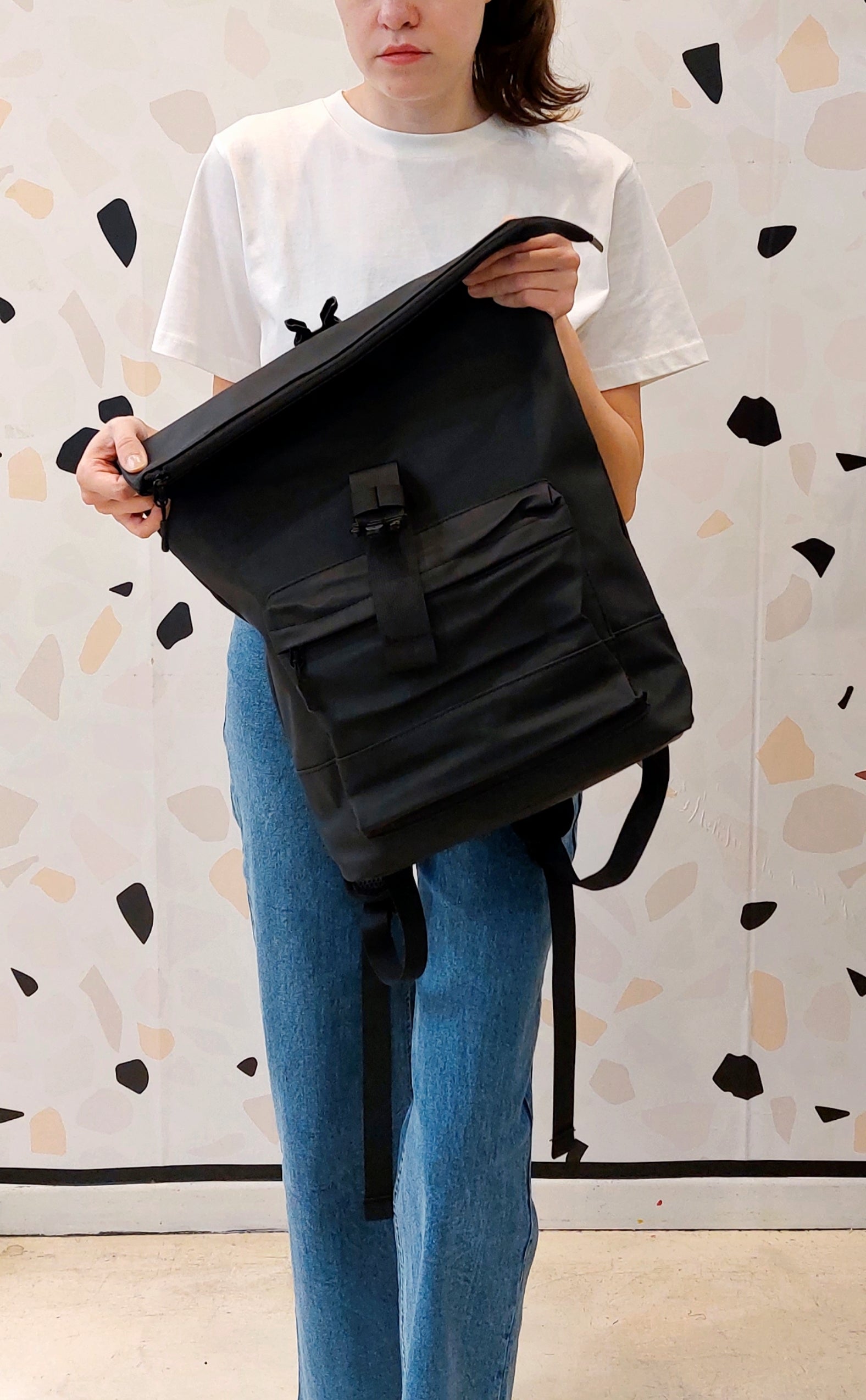 ZAINO NERO