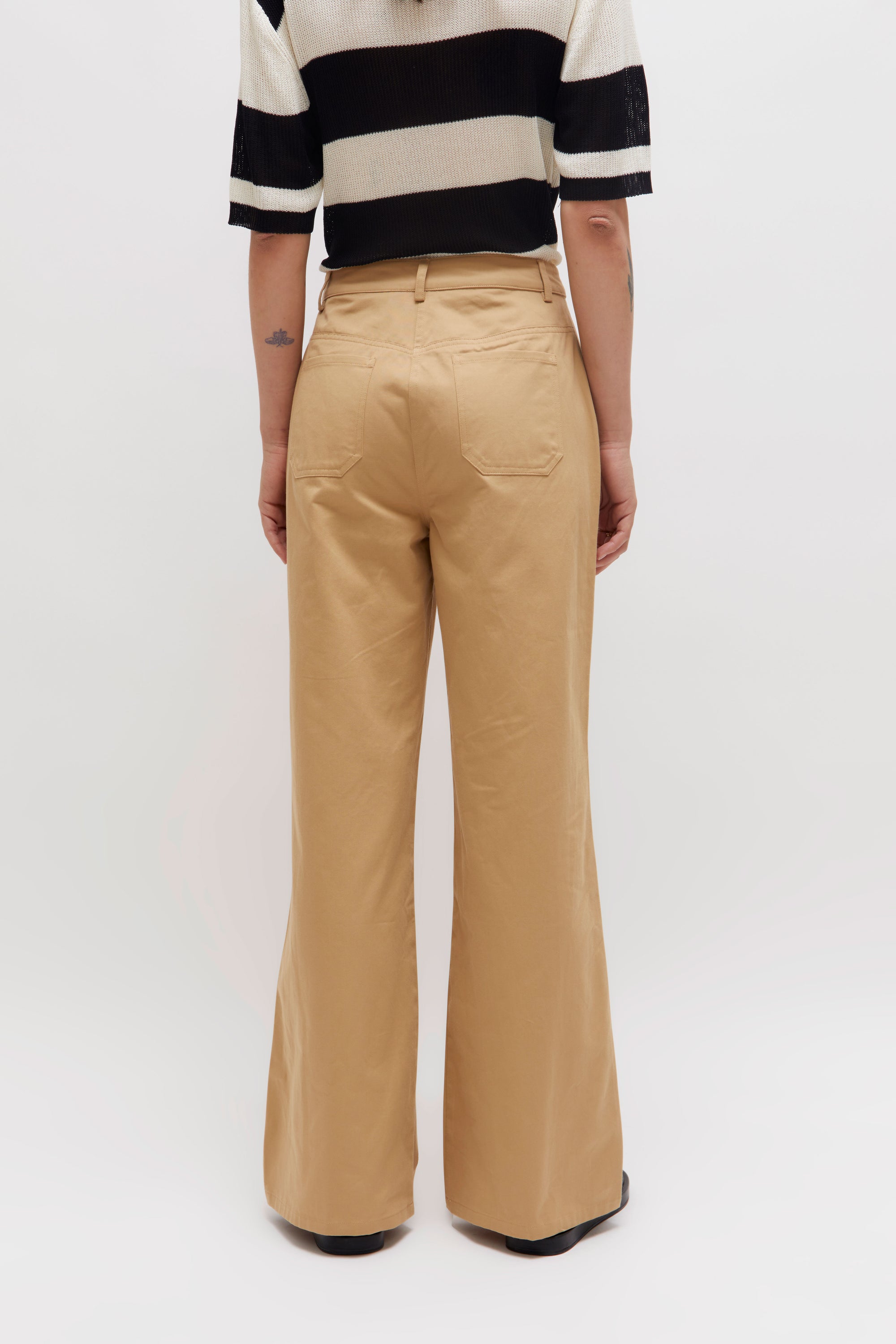 PANTALONI BEIGE A GAMBA AMPIA