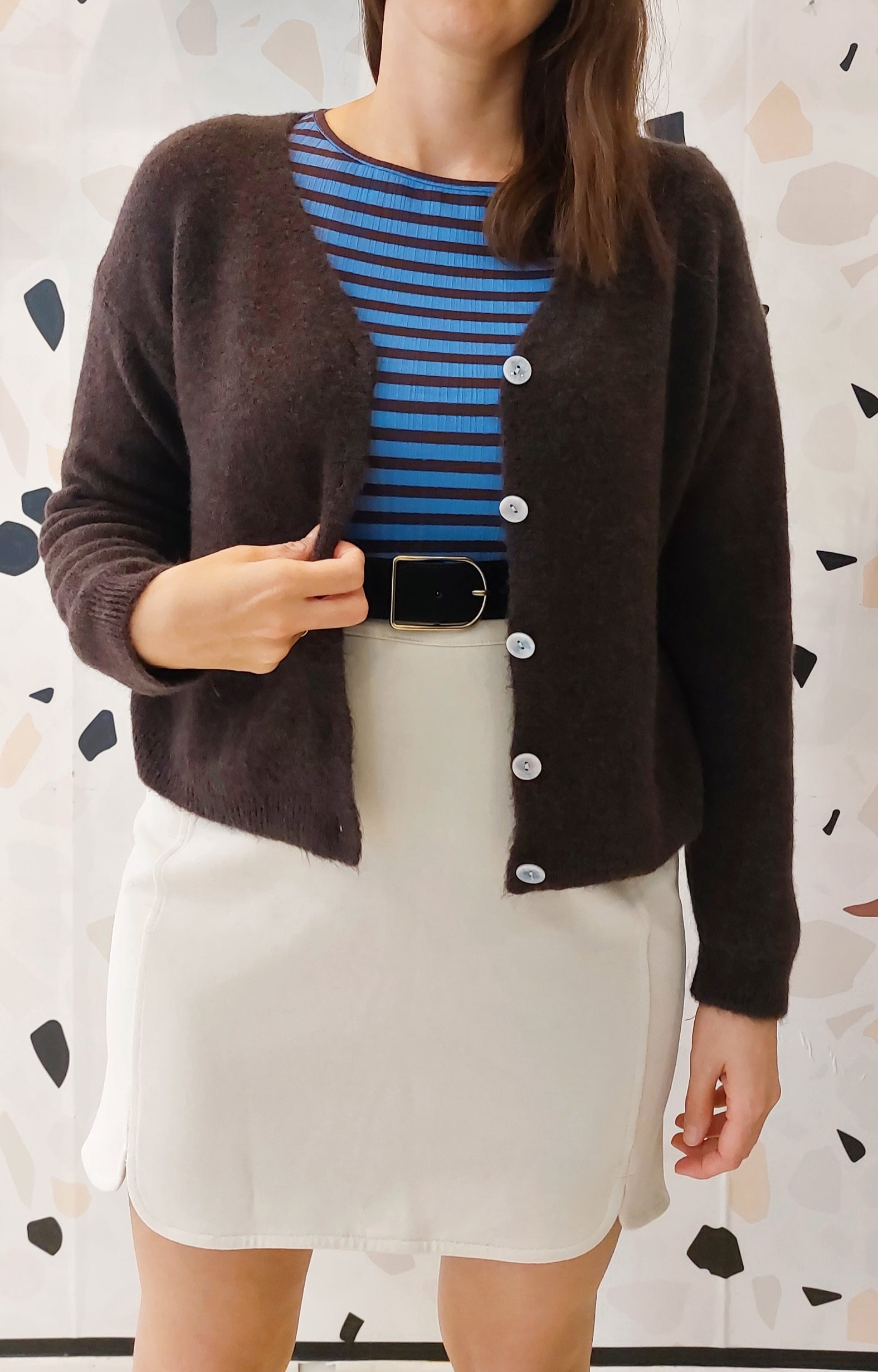 CARDIGAN MARRONE CON LANA