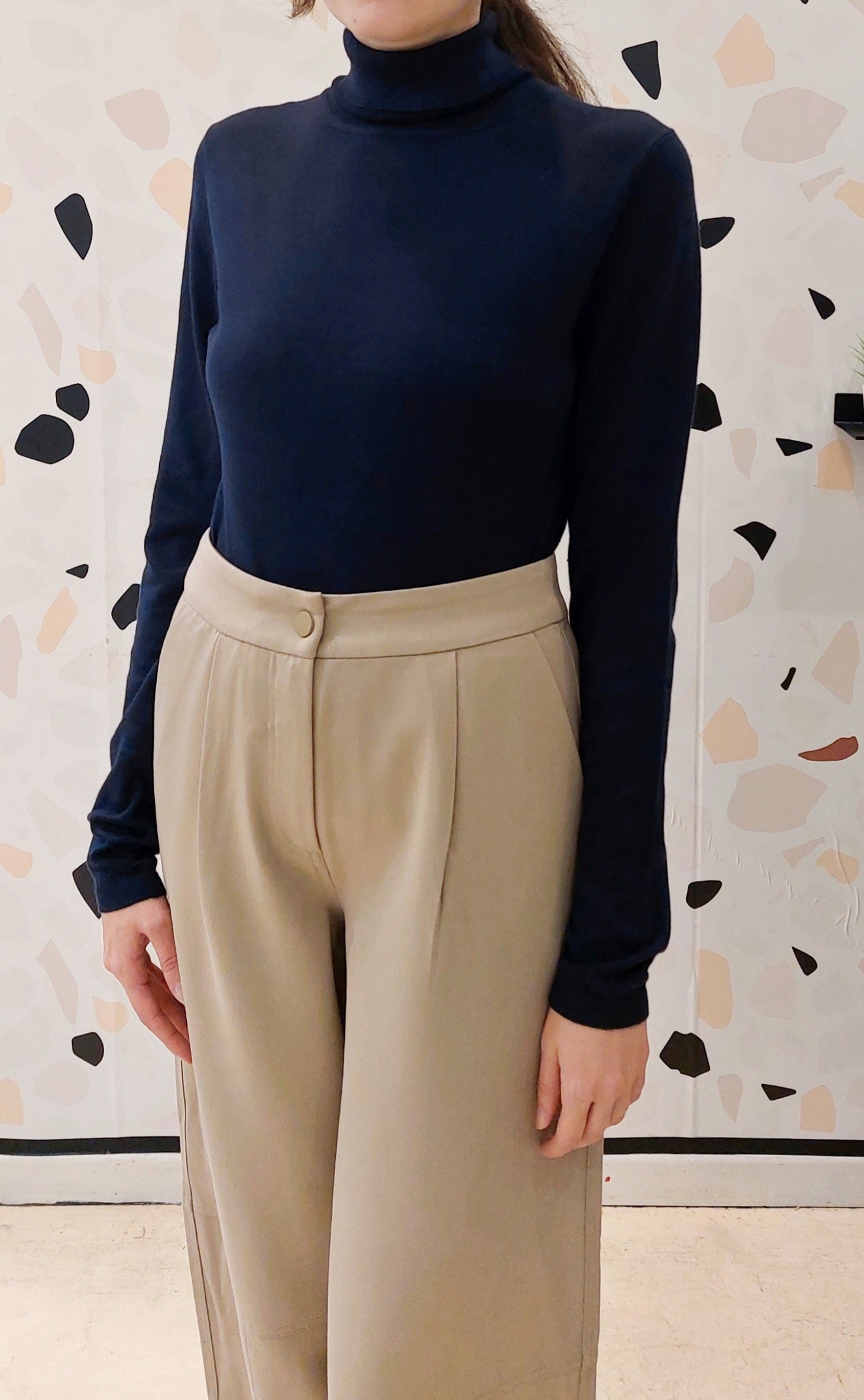 SOTTOGIACCA A COLLO ALTO BLU SCURO