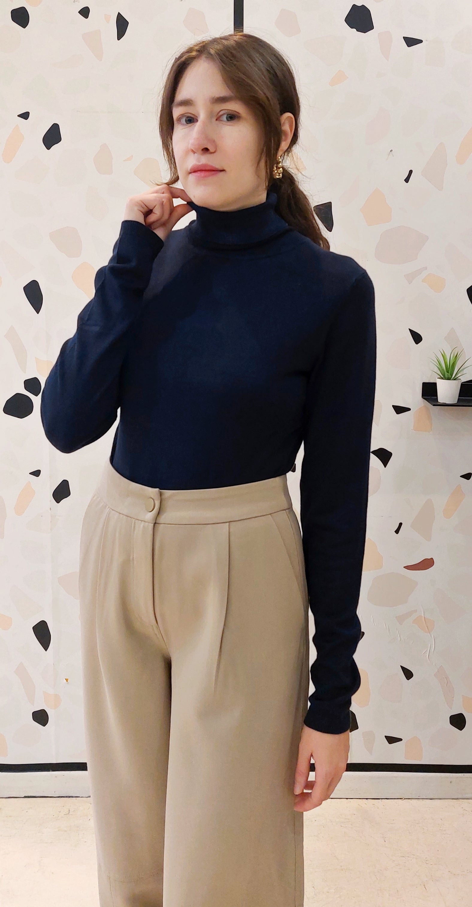 SOTTOGIACCA A COLLO ALTO BLU SCURO