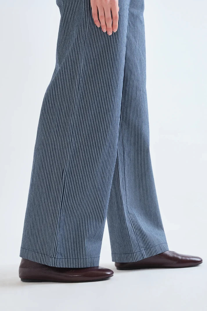 JEANS A RIGHE BLU E BIANCHE