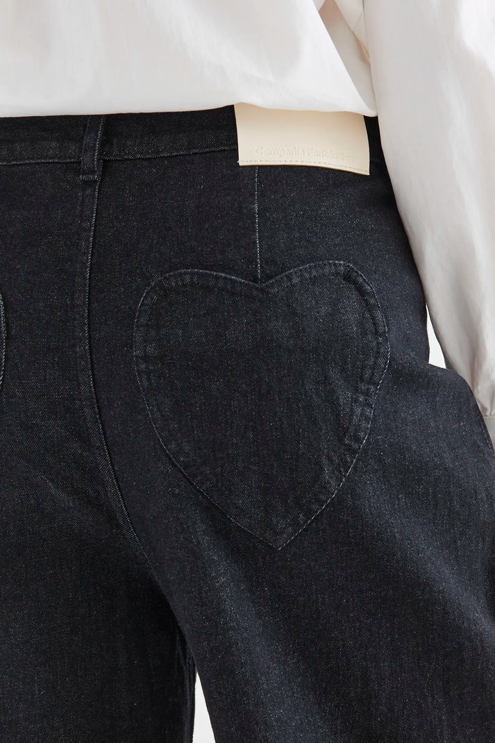 Jeans neri a vita alta con tasche a cuore