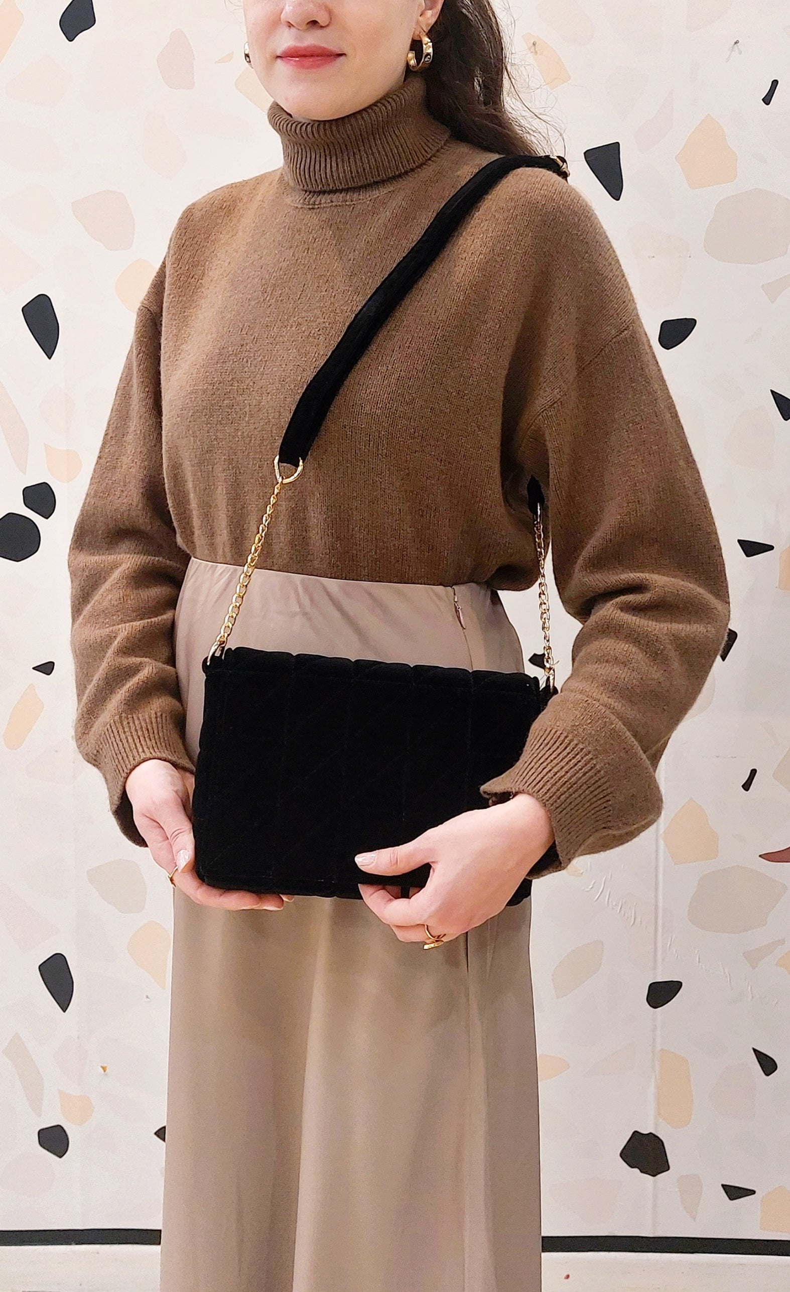 BORSA IN VELLUTO TRAPUNTATO NERO