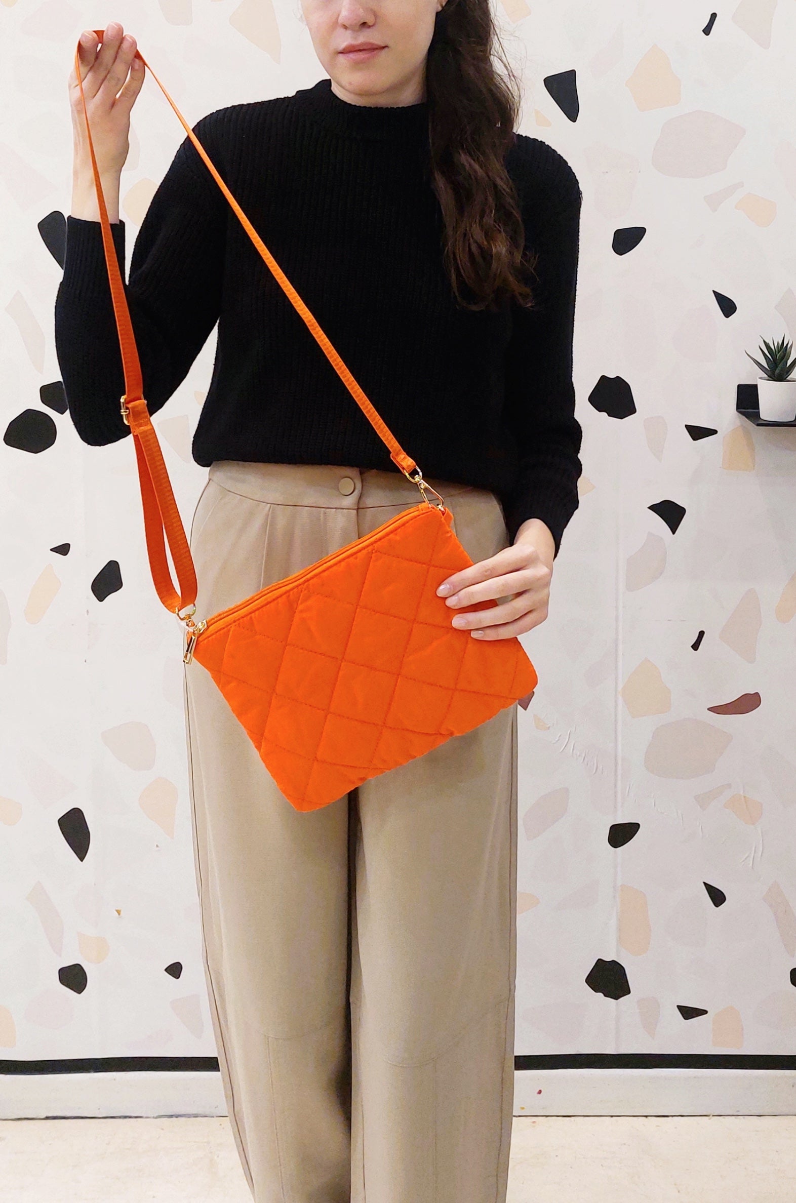 BORSA IMPERMEABILE TRAPUNTATA ARANCIONE