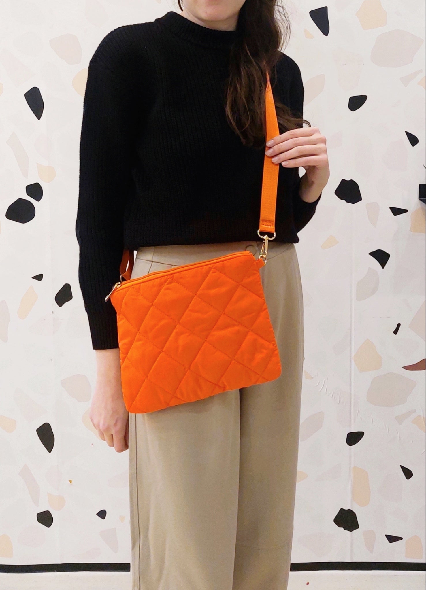 BORSA IMPERMEABILE TRAPUNTATA ARANCIONE