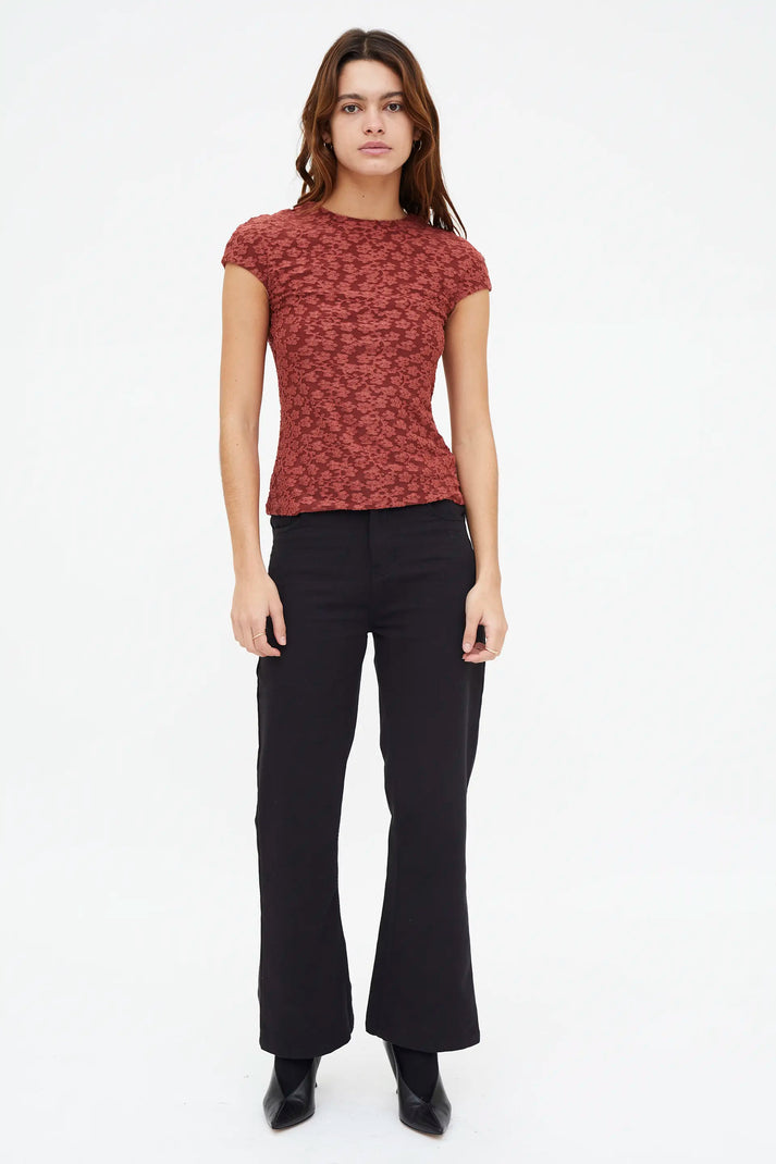 T-SHIRT IN PIZZO COLOR MATTONE