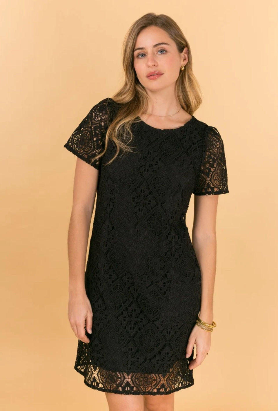 ABITO NERO IN PIZZO