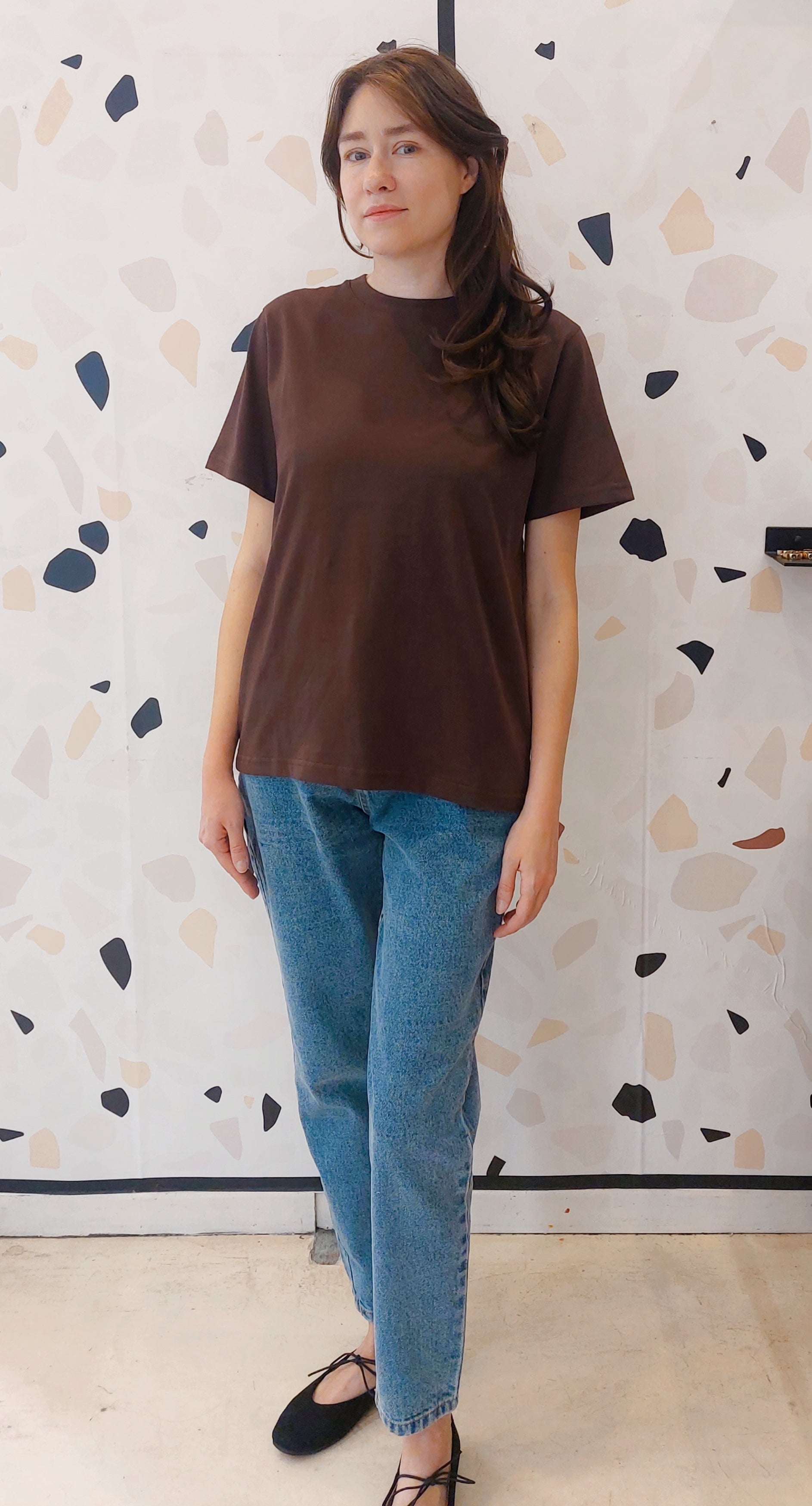 T-SHIRT MARRONE
