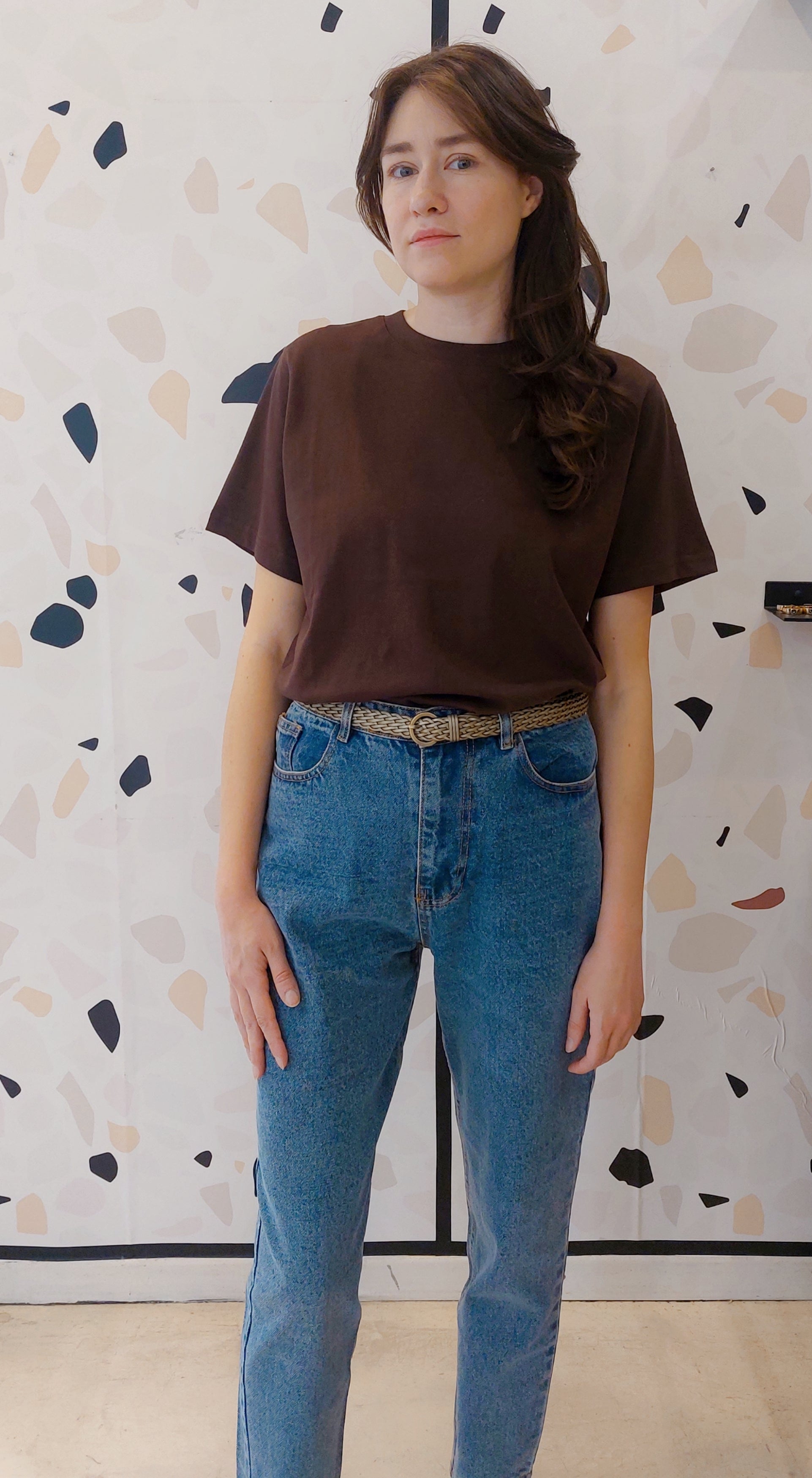 T-SHIRT MARRONE