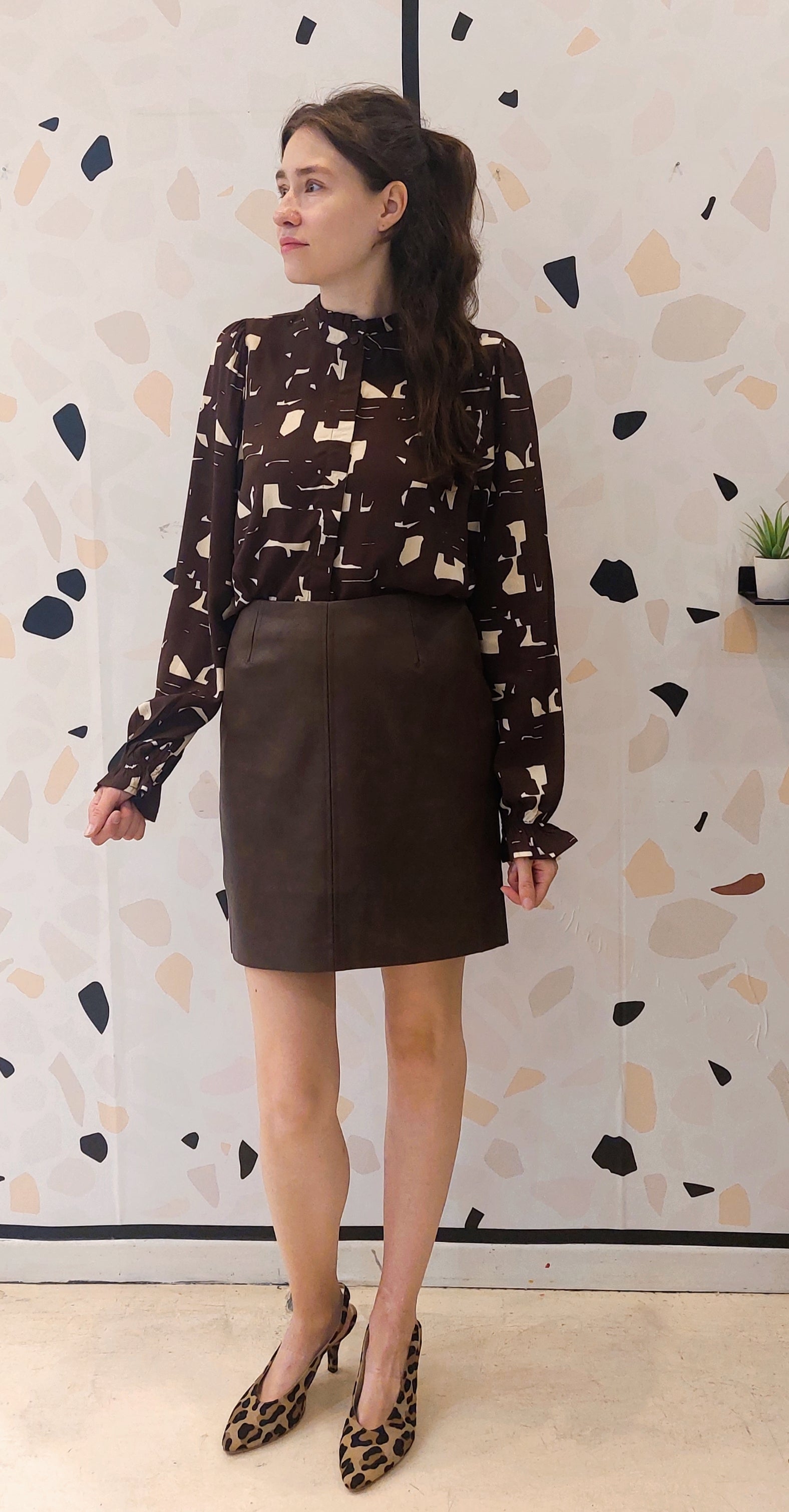CAMICIA IN FANTASIA GEOMETRICA MARRONE