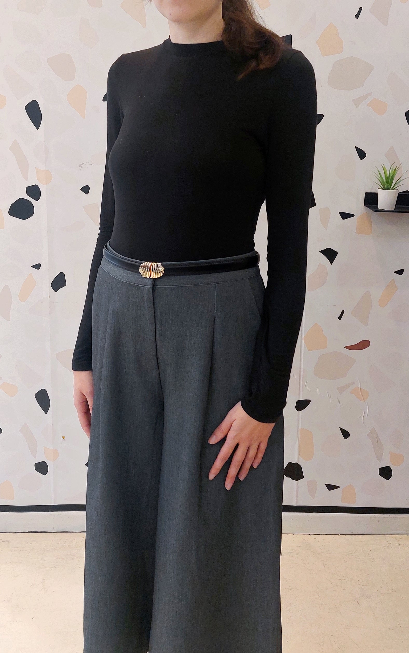 T-SHIRT A MANICA LUNGA NERA