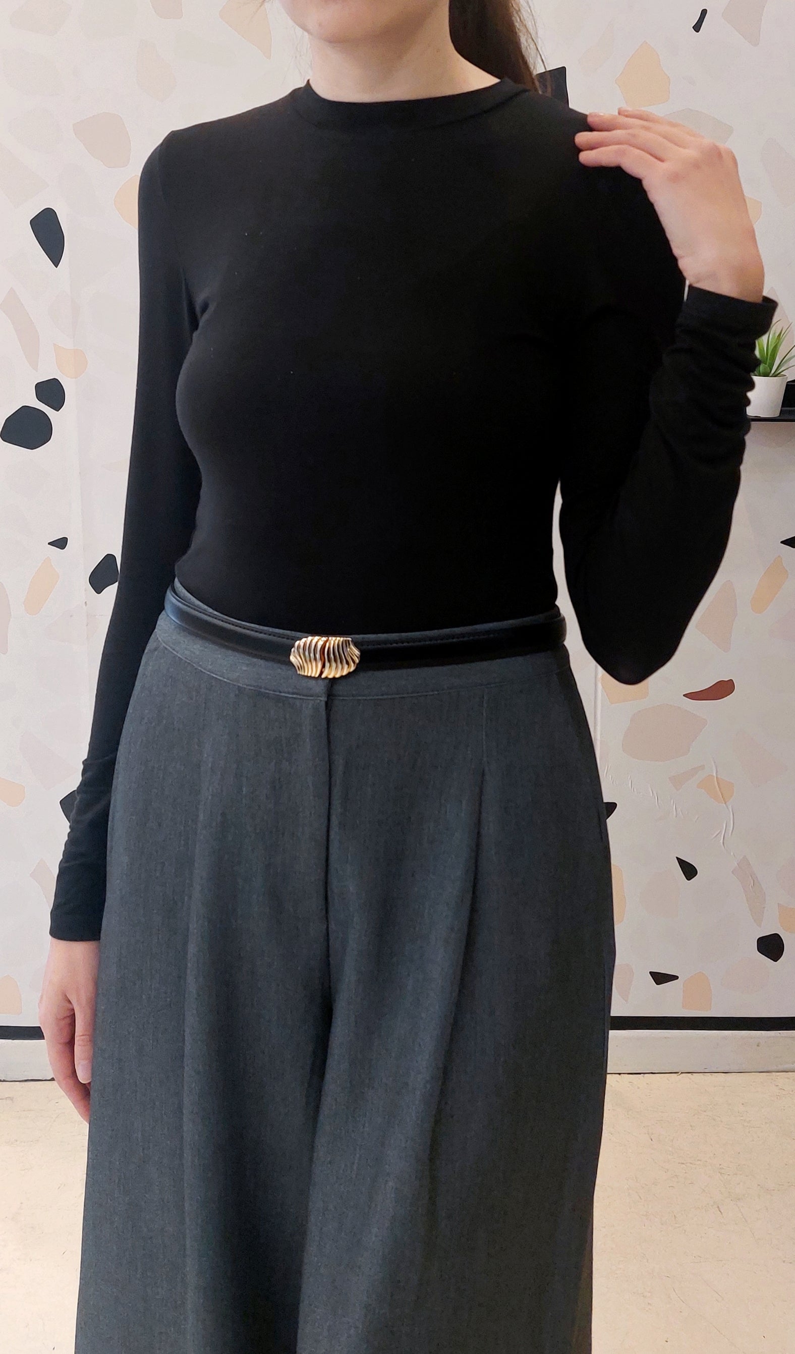 T-SHIRT A MANICA LUNGA NERA