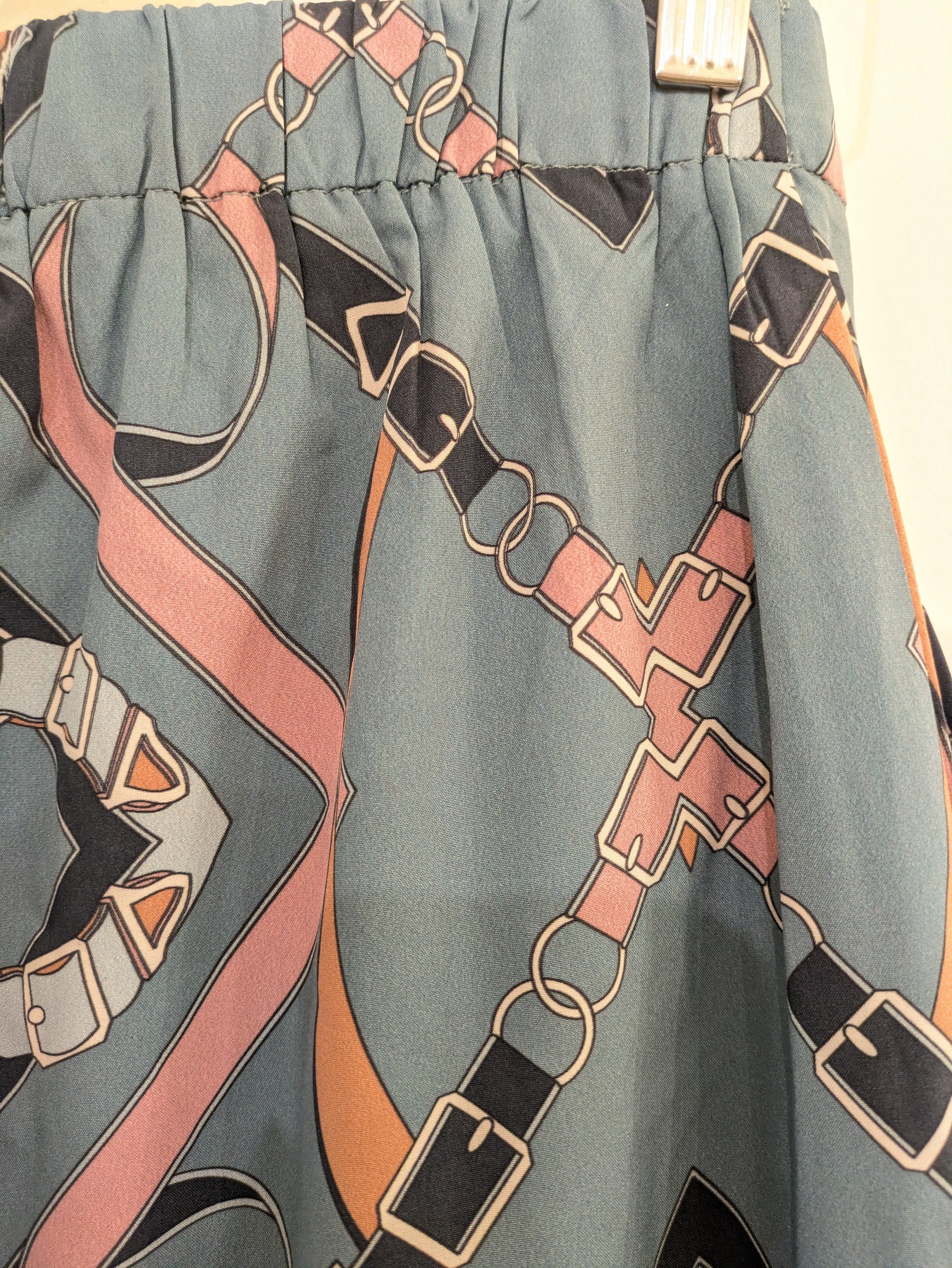 PANTALONI CON ELASTICO FANTASIA CATENE