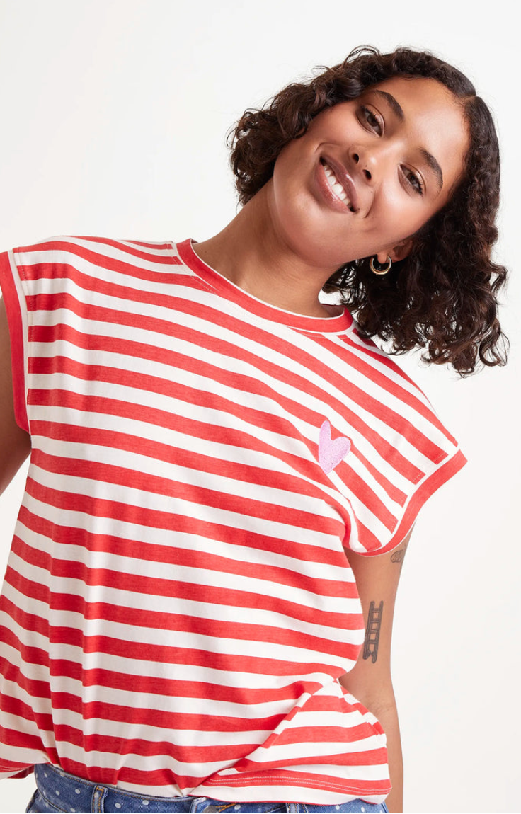 T-SHIRT A RIGHE ROSSE