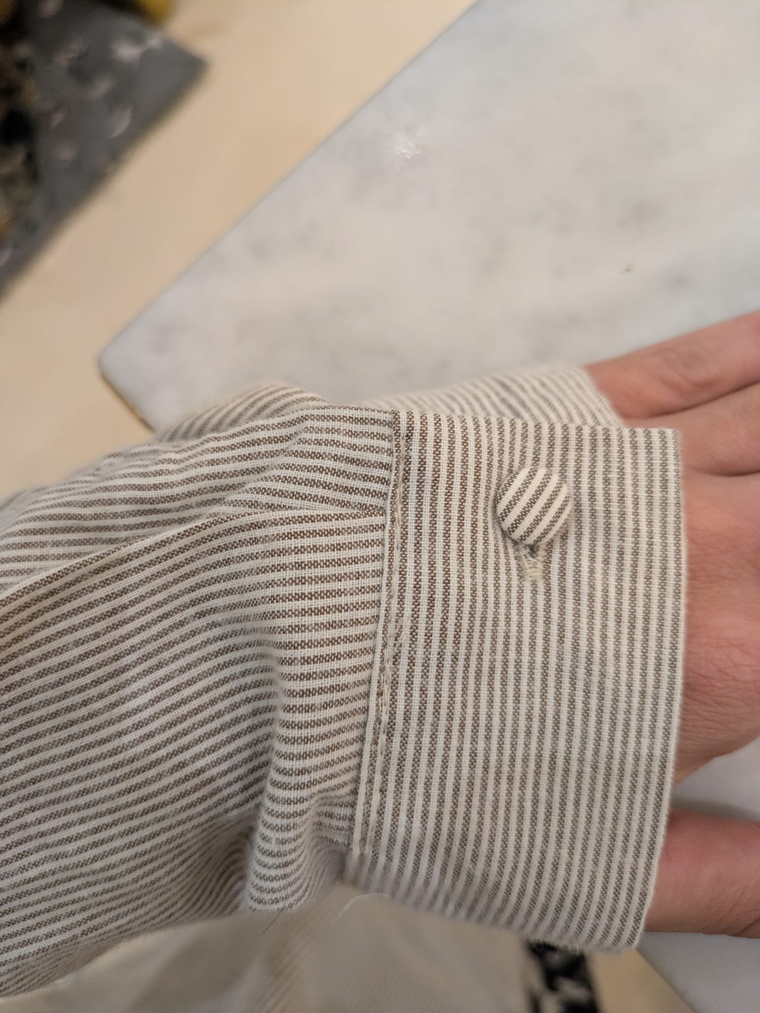 CAMICIA IN 100% COTONE – RIGHE BEIGE