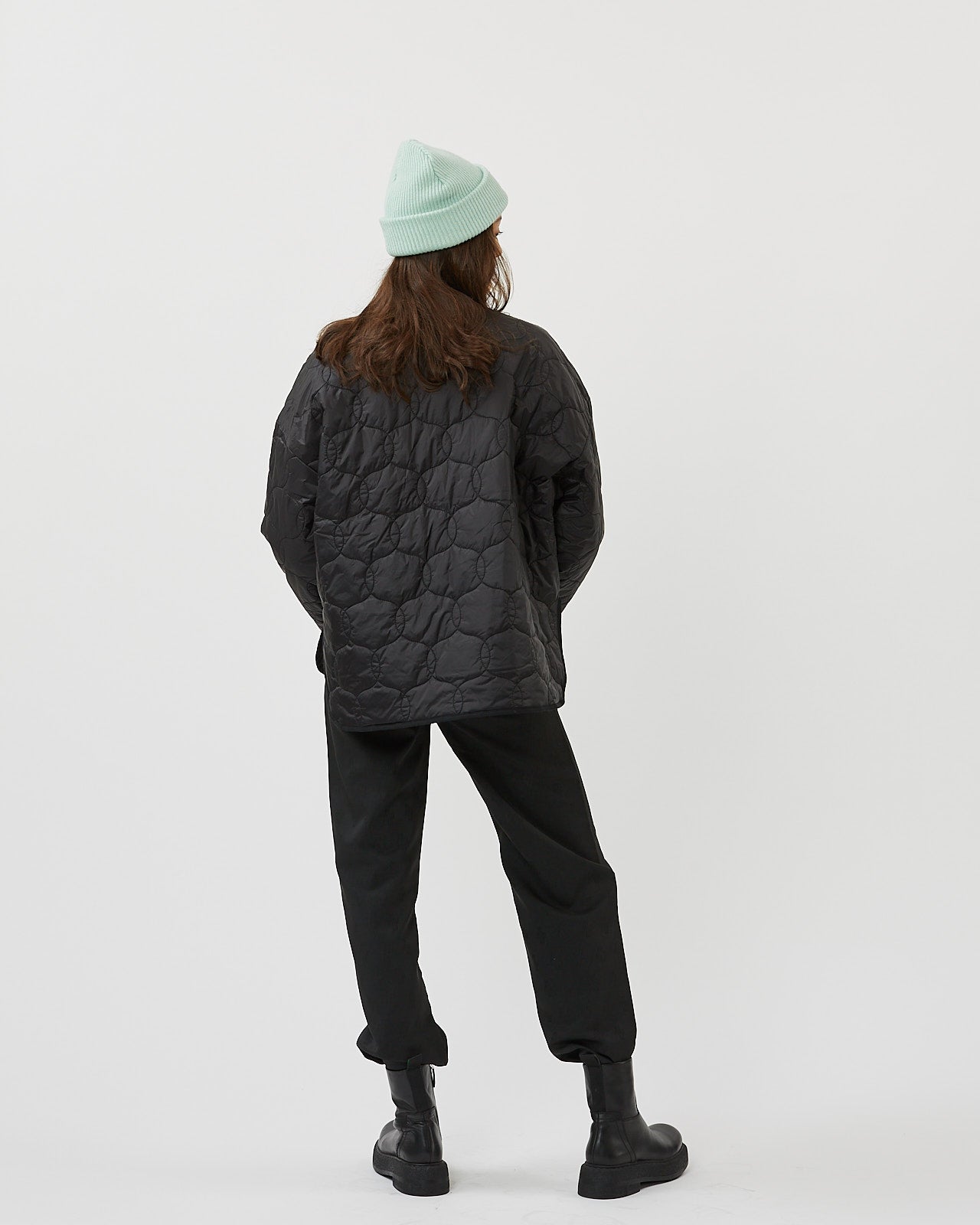 GIACCA NERA CORTA CON TAGLIO OVERSIZE
