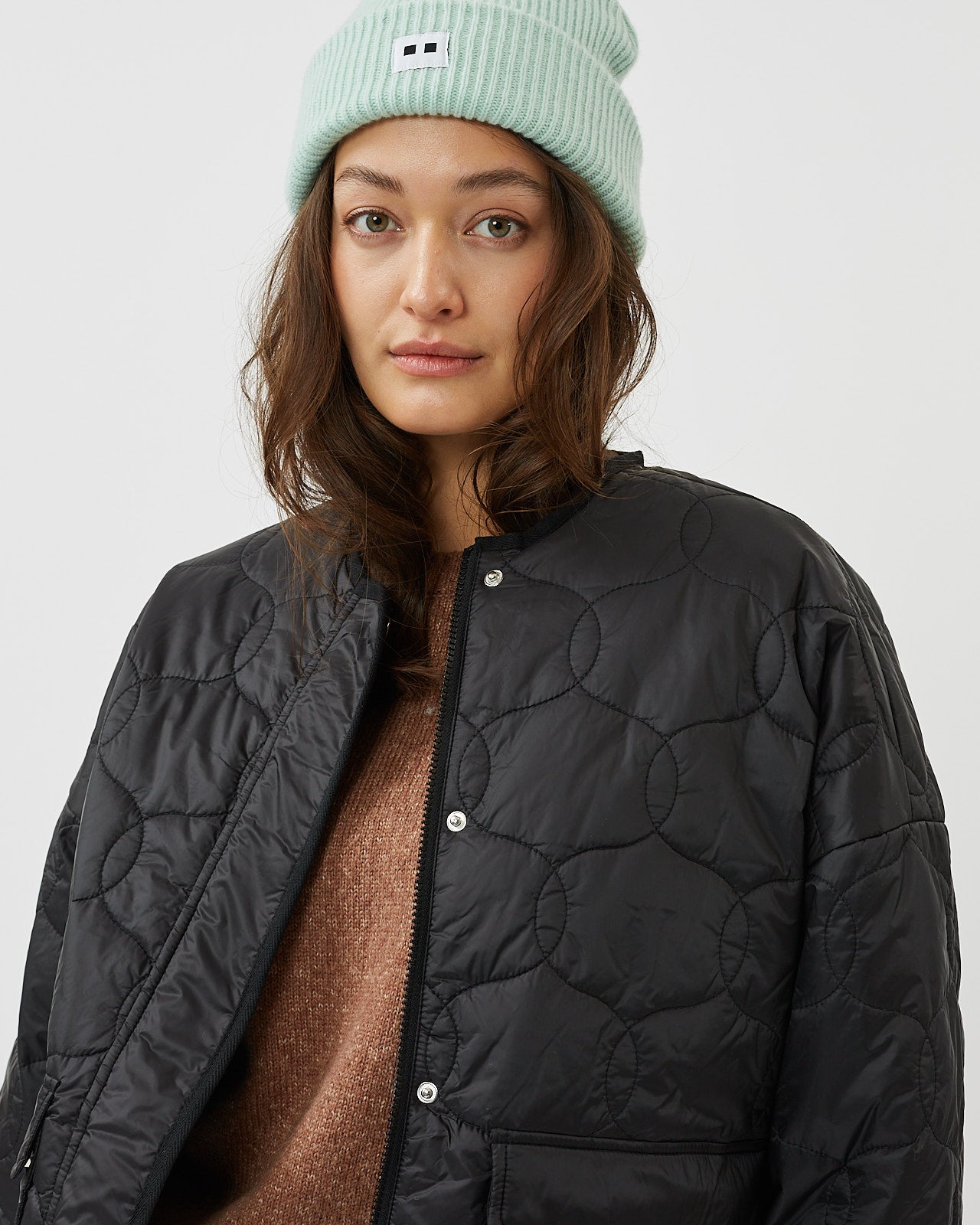 GIACCA NERA CORTA CON TAGLIO OVERSIZE