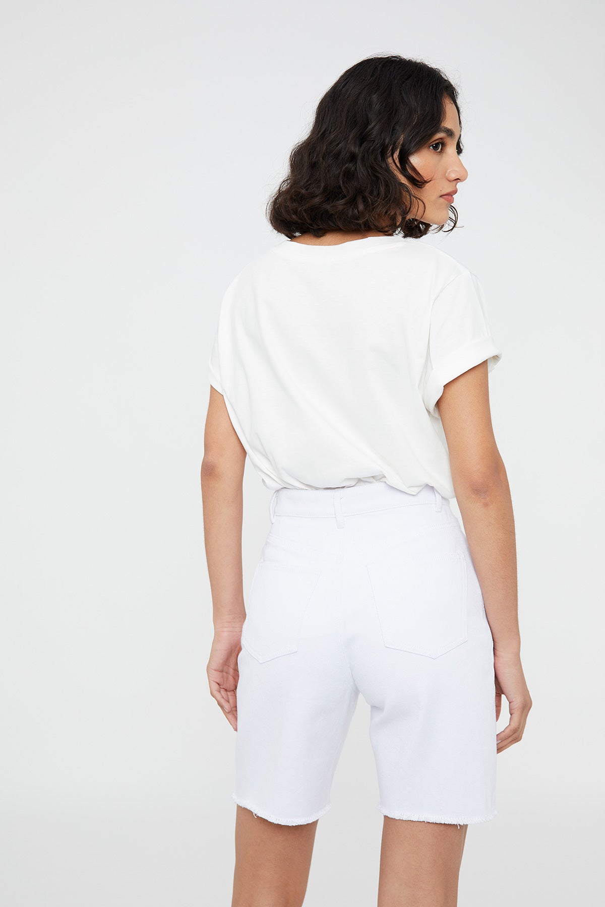BERMUDA IN DENIM BIANCO CON CINQUE TASCHE